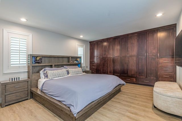 1431 Mcclaren Dr, Carmichael, CA 95608