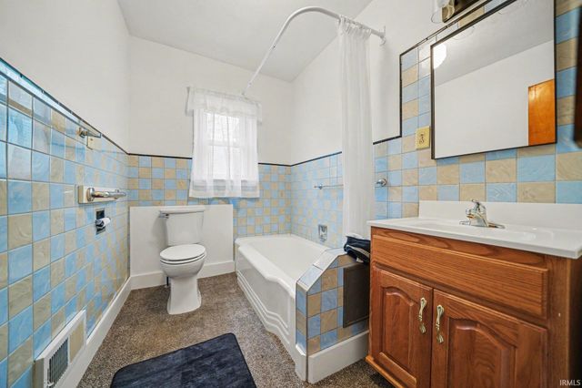 16400 Elmwood Avenue, Mishawaka, IN 46544