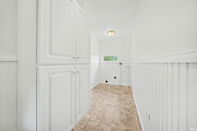 16400 Elmwood Avenue, Mishawaka, IN 46544