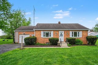 16400 Elmwood Avenue, Mishawaka, IN 46544