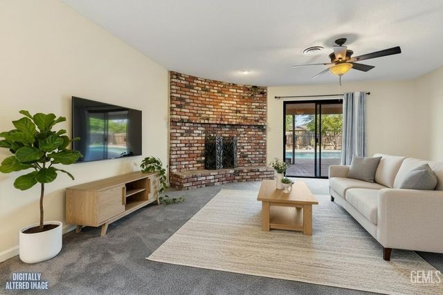 3012 Pendleton Court, Bakersfield, CA 93309