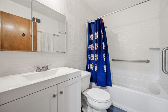 503 Lone Oak Drive, Lexington, KY 40503