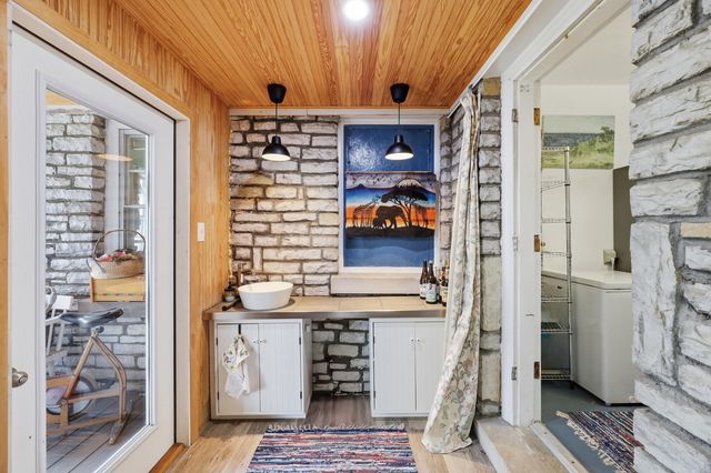 503 Lone Oak Drive, Lexington, KY 40503