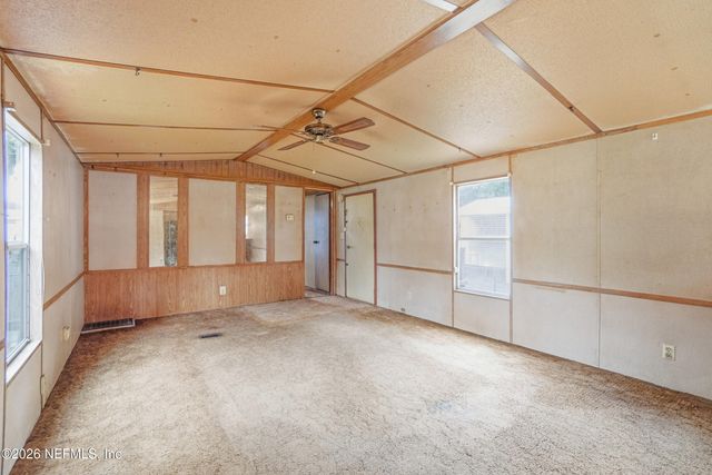 8252 BUTTERCUP Street, Jacksonville, FL 32210