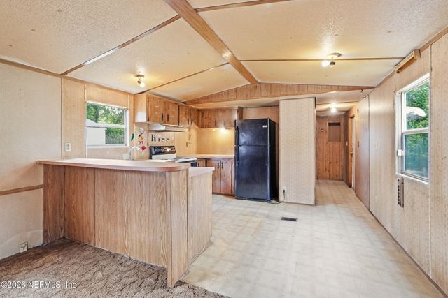 8252 BUTTERCUP Street, Jacksonville, FL 32210