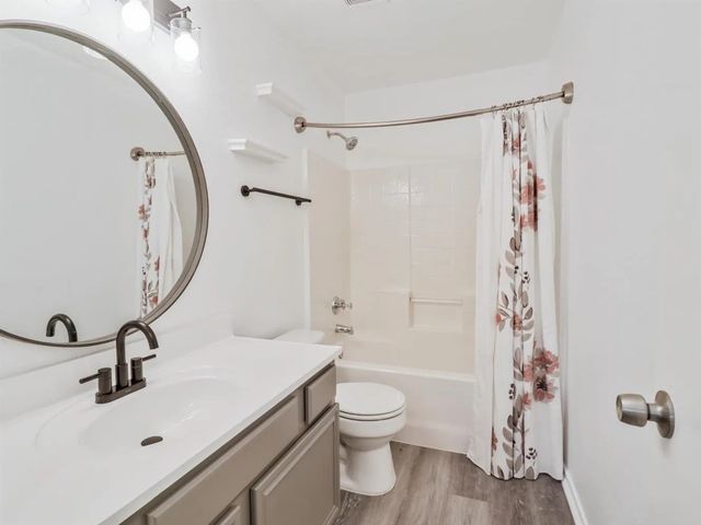 9403 Crimnson, Dallas, TX 75217