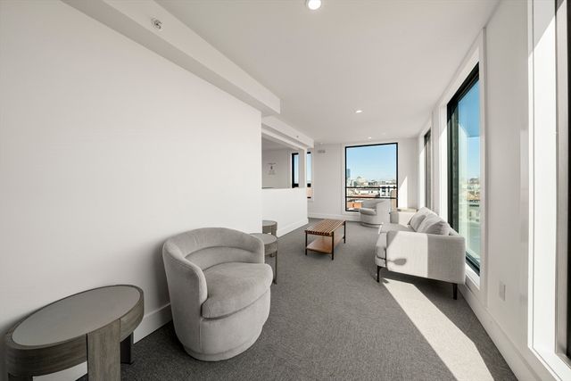 472 W Broadway 503, Boston, MA 02127