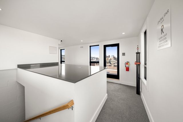 472 W Broadway 503, Boston, MA 02127