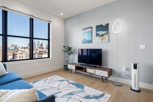 472 W Broadway 503, Boston, MA 02127