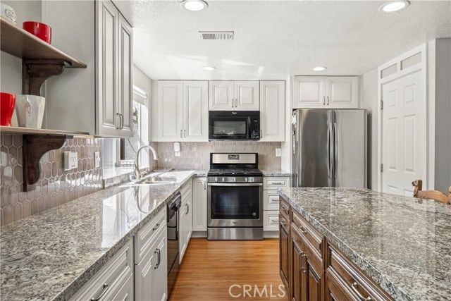 6143 Coral Ridge, Riverside, CA 92505