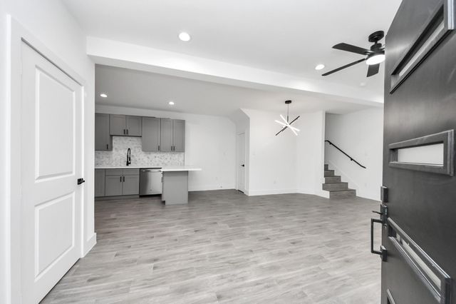 7413 N Star Street B, Houston, TX 77088