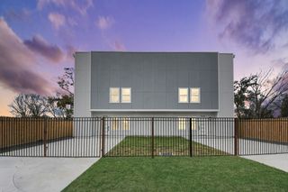 7413 N Star Street B, Houston, TX 77088