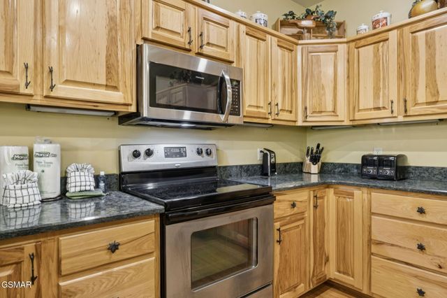 3715 Cinnamon Way, Sevierville, TN 37862