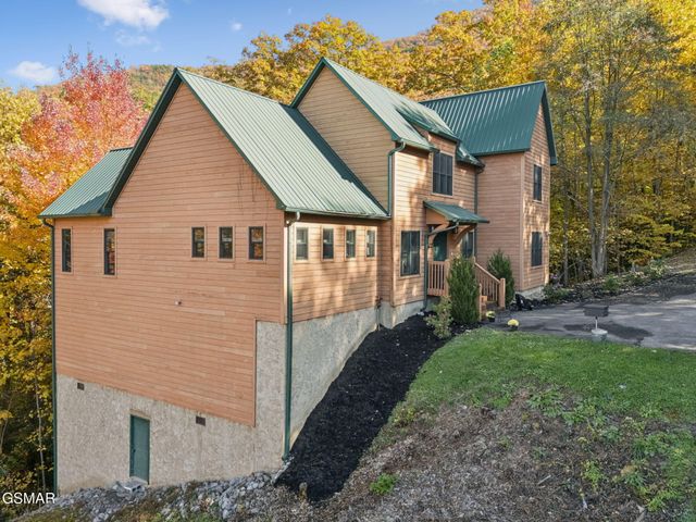 3715 Cinnamon Way, Sevierville, TN 37862