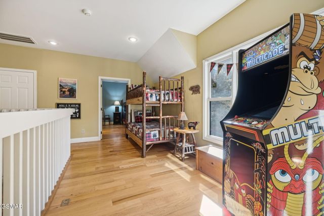 3715 Cinnamon Way, Sevierville, TN 37862