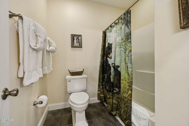 3715 Cinnamon Way, Sevierville, TN 37862