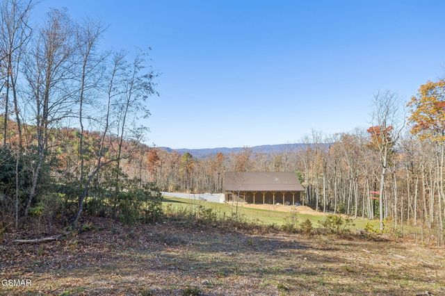3715 Cinnamon Way, Sevierville, TN 37862