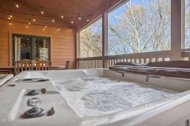 3715 Cinnamon Way, Sevierville, TN 37862