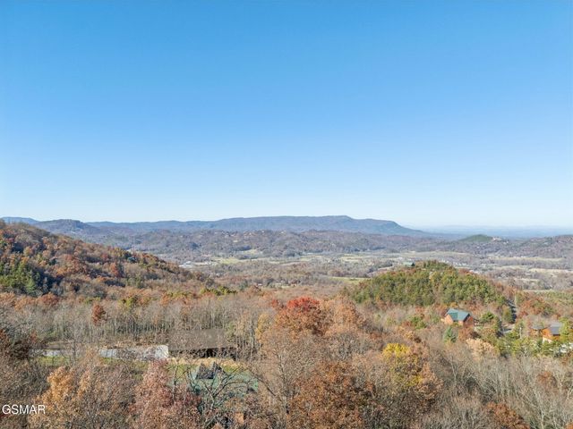 3715 Cinnamon Way, Sevierville, TN 37862