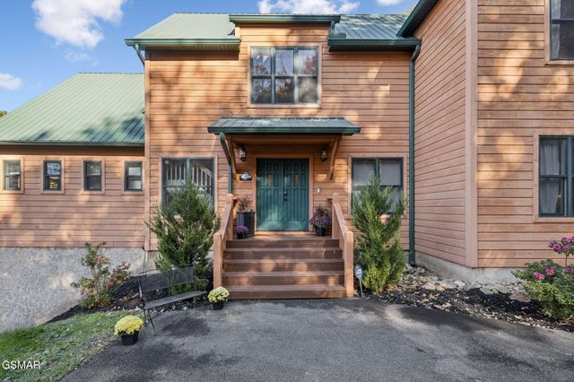 3715 Cinnamon Way, Sevierville, TN 37862