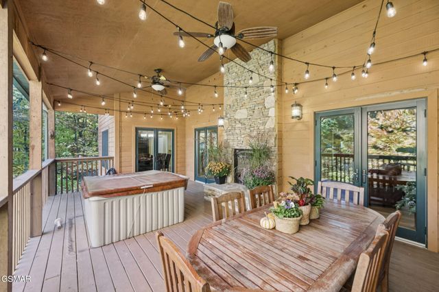 3715 Cinnamon Way, Sevierville, TN 37862