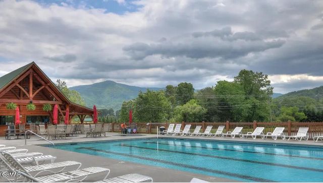 3715 Cinnamon Way, Sevierville, TN 37862