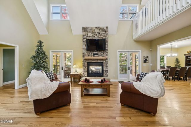 3715 Cinnamon Way, Sevierville, TN 37862