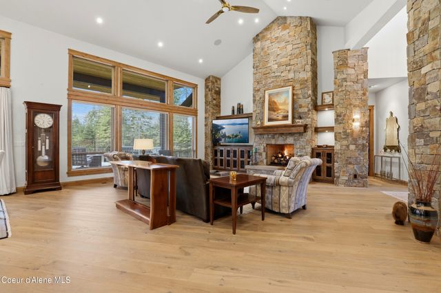 2117 E Amulet Cir, Rathdrum, ID 83858