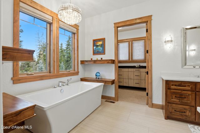 2117 E Amulet Cir, Rathdrum, ID 83858