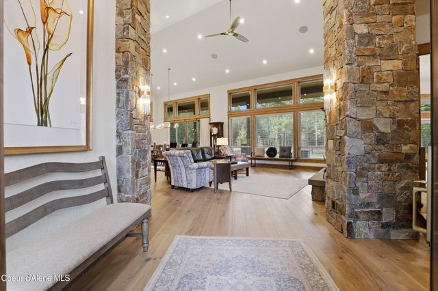 2117 E Amulet Cir, Rathdrum, ID 83858