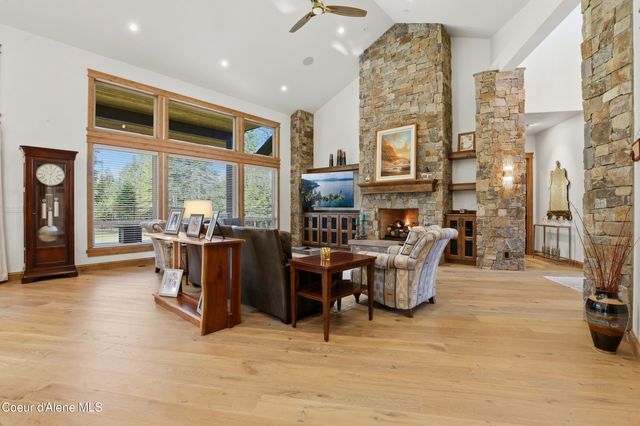 2117 E Amulet Cir, Rathdrum, ID 83858