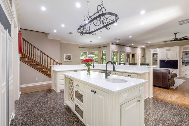 215 Bent Creek Court, Southlake, TX 76092