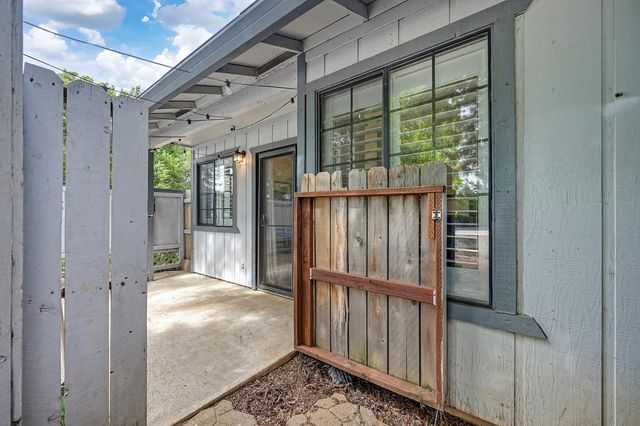 48 Westview Dr, Jackson, CA 95642