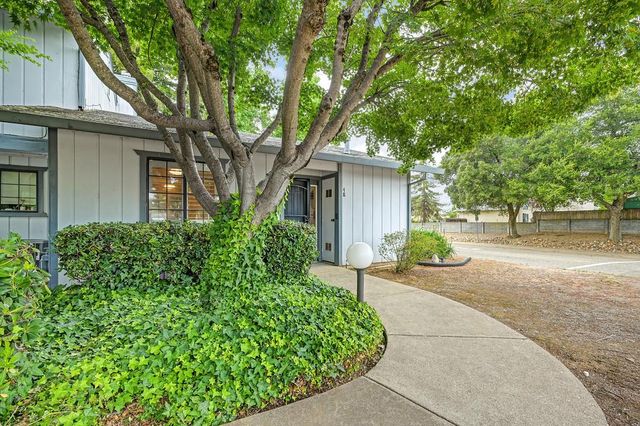 48 Westview Dr, Jackson, CA 95642