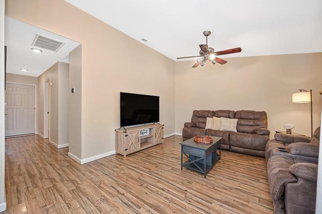 48 Westview Dr, Jackson, CA 95642