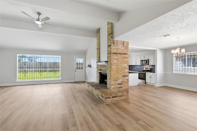 3535 Hombly Road, Houston, TX 77066