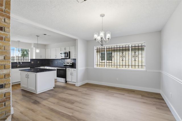 3535 Hombly Road, Houston, TX 77066