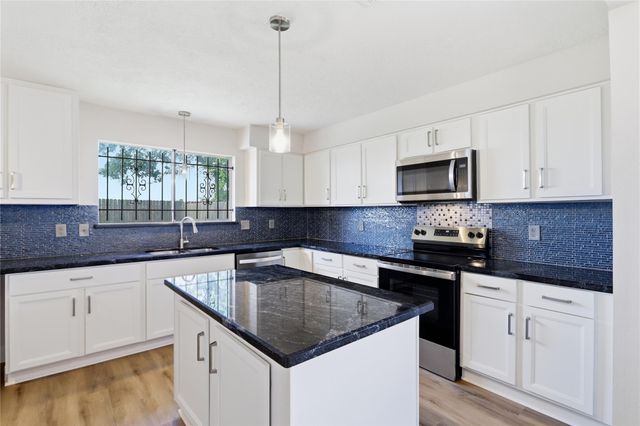 3535 Hombly Road, Houston, TX 77066