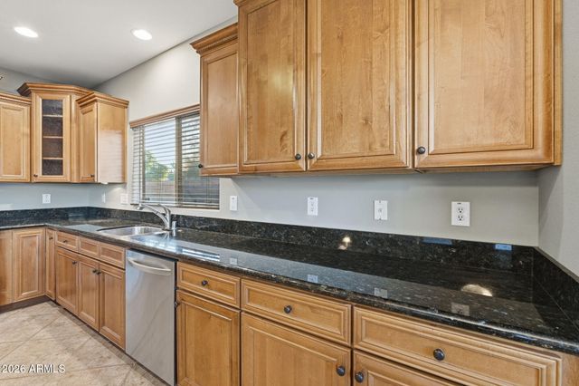 13820 W CHEERY LYNN Road, Avondale, AZ 85392