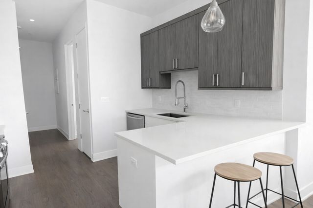 2217 W Madison Street 314, Chicago, IL 60612