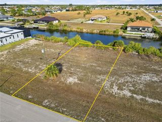 1621 NW 36th PL, Cape Coral, FL 33993