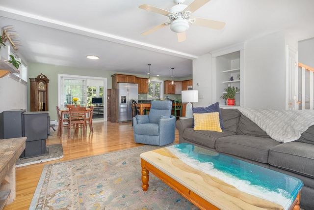 2 Gerrior Drive, Nottingham, NH 03290