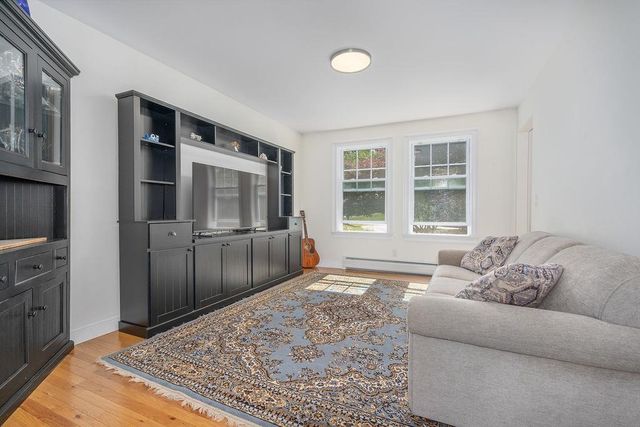 2 Gerrior Drive, Nottingham, NH 03290