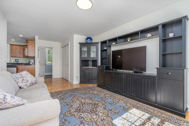2 Gerrior Drive, Nottingham, NH 03290
