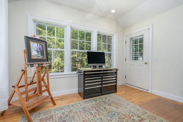 2 Gerrior Drive, Nottingham, NH 03290