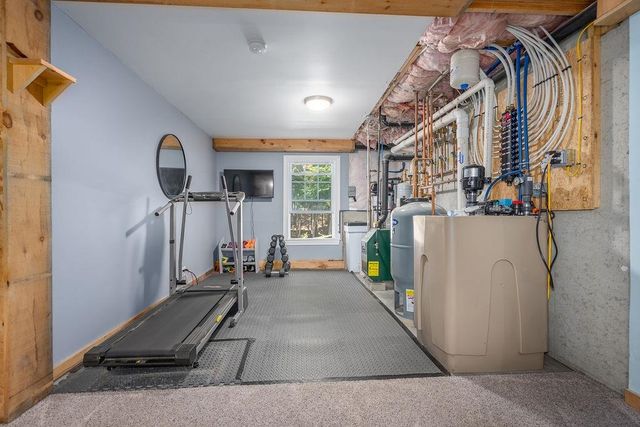2 Gerrior Drive, Nottingham, NH 03290