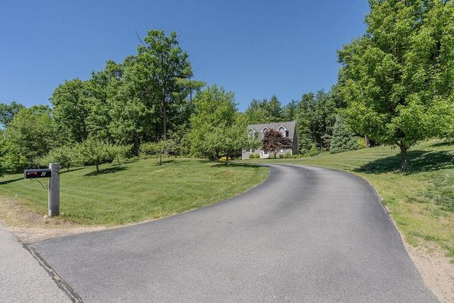 2 Gerrior Drive, Nottingham, NH 03290