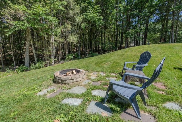 2 Gerrior Drive, Nottingham, NH 03290