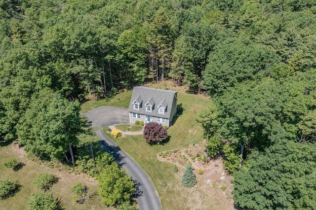 2 Gerrior Drive, Nottingham, NH 03290