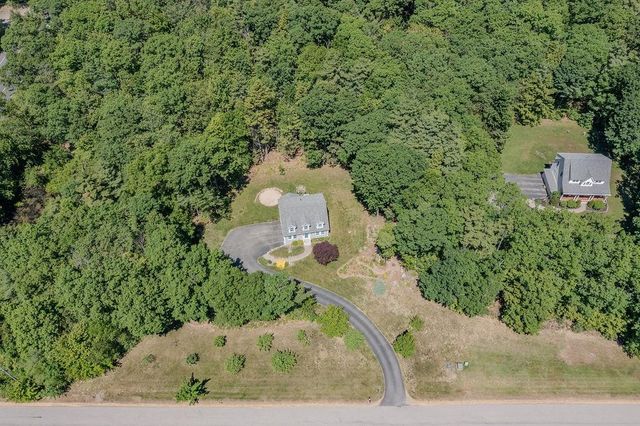 2 Gerrior Drive, Nottingham, NH 03290